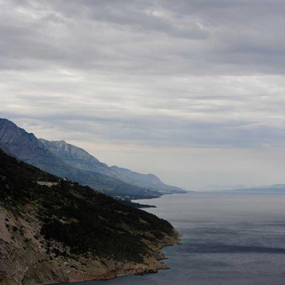 Tech Brand Promotion in Instagram Stories