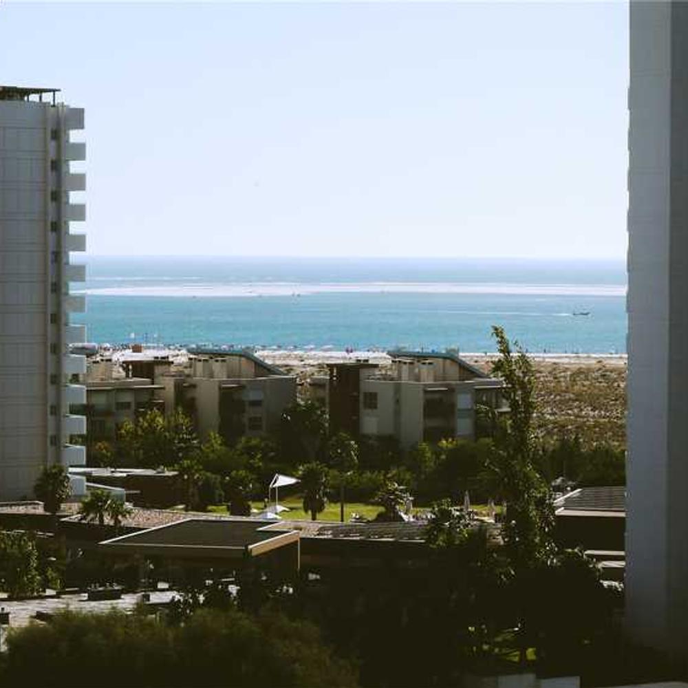 Co-Host a Facebook Live Session