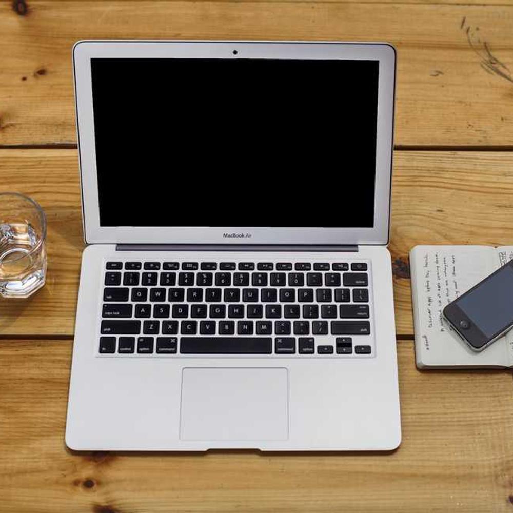 Dedicated Unboxing Reel with Travel Creator