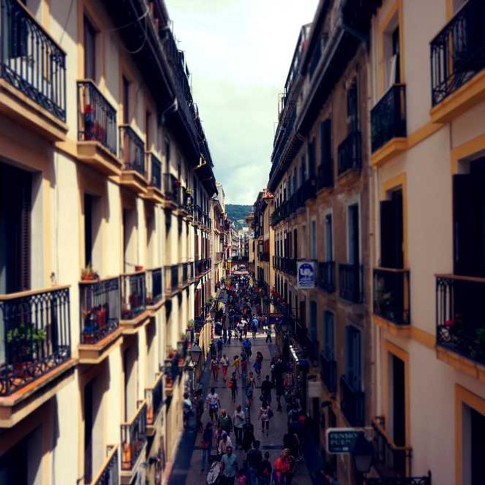 Authentic Shopping and Lifestyle Content Collaboration